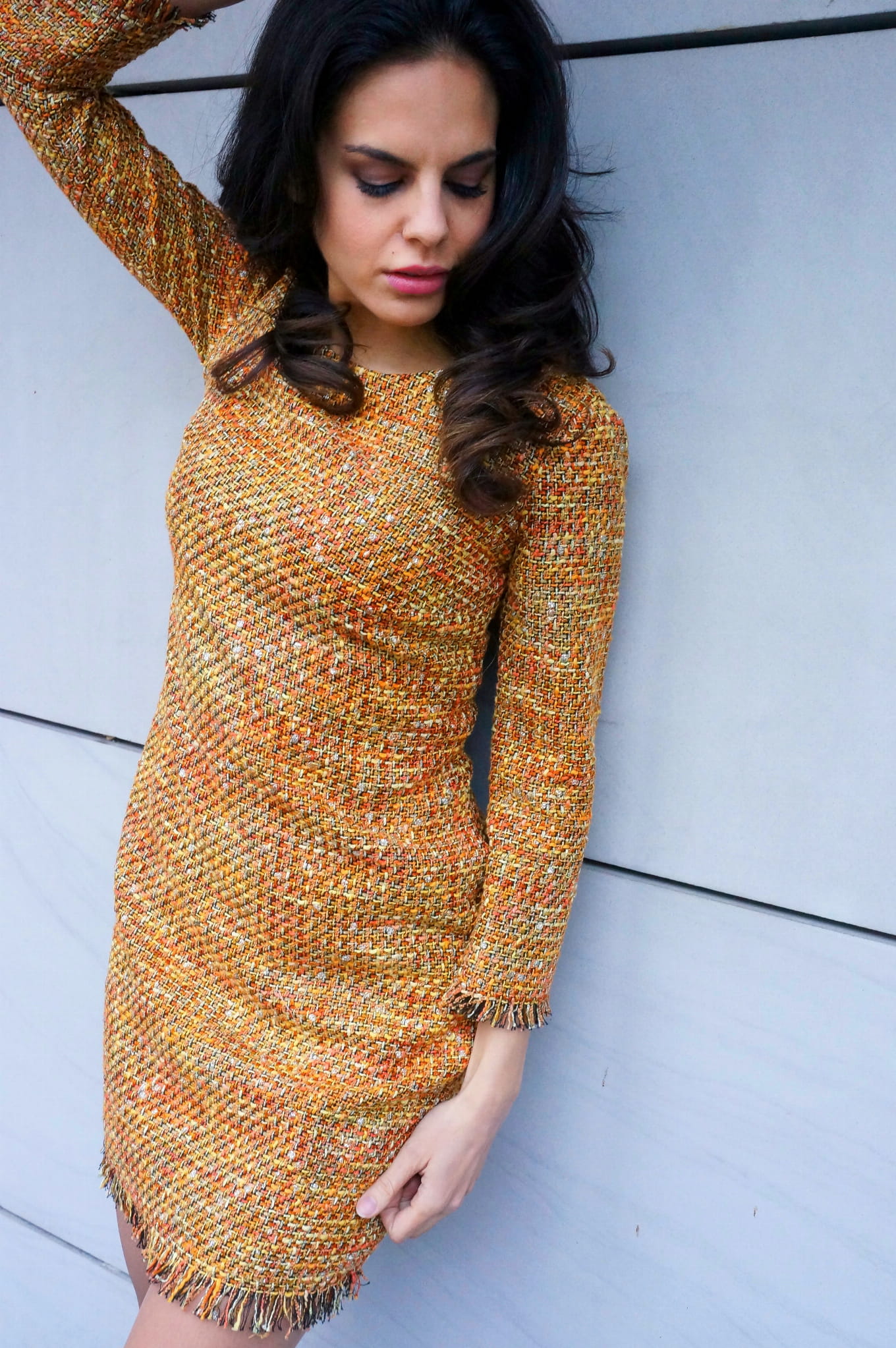 Midi dress made of wool boucle in subdued shades of orange with a beautiful silver-gold weave sklep Le Dsir Midi dress made of wool boucle in subdued shades of orange with a beautiful silver-gold weave sklep Le Dsir